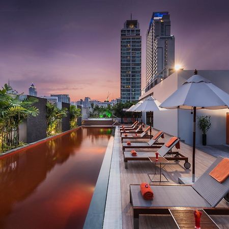 Radisson Suites Bangkok Sukhumvit - SHA Extra Plus Bagian luar foto
